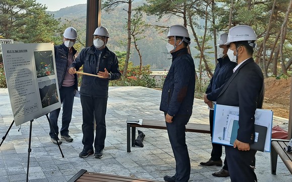 지난 2일 김윤호 청양군 부군수가 관광 분야 사업장 현장을 점검했다. ⓒ 청양군