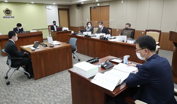 충남도의회 행정문화위원회 제334회 임시회 모습. ⓒ 의회사무국