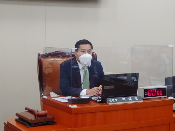 박대출 위원장이 환경노동위원회 국정감사를 진행하고 있다. ⓒ 프라임경제
