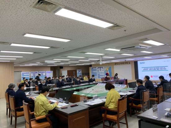 광주광역시는 '부실공사 척결 종합대책 마련 TF팀'을 구성하고 27일 관계기관‧전문가 합동 TF팀 첫 회의를 개최했다. ⓒ 광주광역시