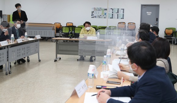 4일 한범덕 청주시장 주재로 청주시 문화유산 중장기 계획 수립 용역 착수보고회를 개최했다. ⓒ 청주시