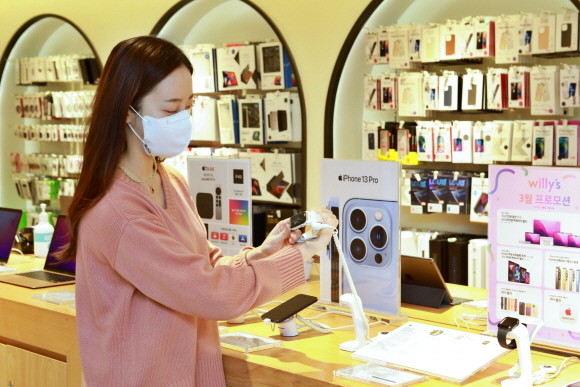 롯데백화점이 화이트데이를 맞아 다양한 '취향 선물'을 선보인다. © 롯데백화점