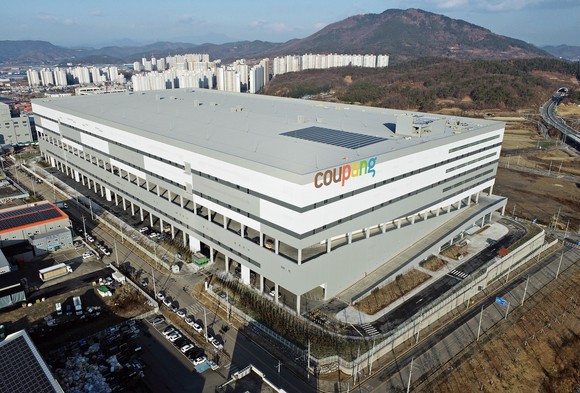 쿠팡이 대구 달성군 대구국가산업단지에 준공한 대구 첨단물류센터 전경. ⓒ 쿠팡