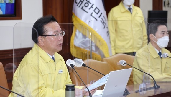 5월2일 다음주 월요일부터 실외 마스크 착용 의무가 해제된다.ⓒ 연합뉴스