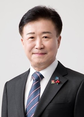더불어민주당 여수시장 공천자로 확정된 정기명 예비후보 ⓒ 선거사무실