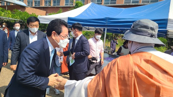 장성 불교 행사에 참석한 김영록 후보. ⓒ 프라임경제
