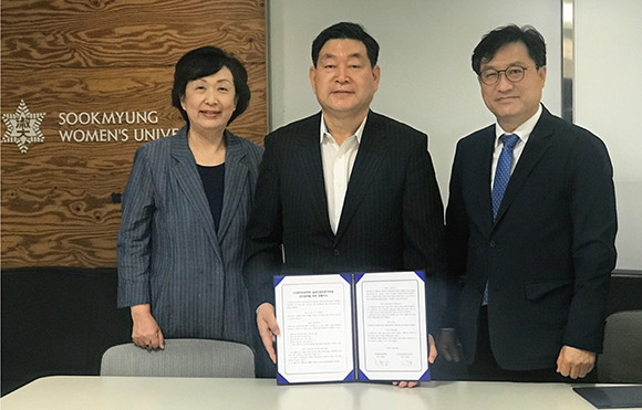 실버산업전문가포럼과 대한경영학회는 지난 2일 업무협약을 체결했다. ⓒ 실버산업전문가포럼