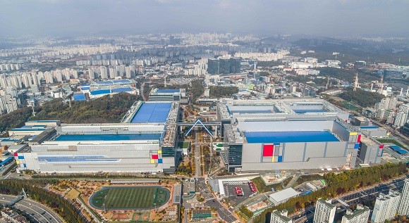 이전부터 반도체는 '미래산업의 쌀'로 불려올 정도로 중요성이 대단히 강조돼 왔다. ⓒ 삼성전자