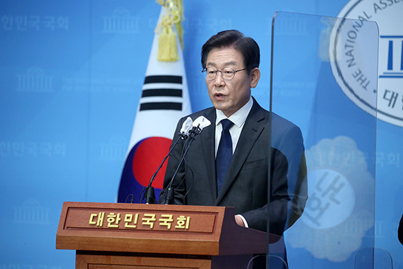 이재명 더불어민주당 의원은 17일 민주당 대표 출마선언을 했다. ⓒ 연합뉴스