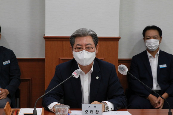 오태완 의령군수가 부·울·경 특별연합에 반대하며, 박완수 지사의 행정통합에 힘을 실고 있다. ⓒ 프라임경제