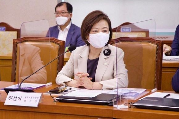 국회 기획재정위원회 소속 진선미 더불어민주당 국회의원. ⓒ 진선미 의원실