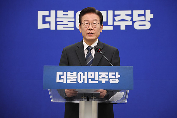 이재명 더불어민주당 의원은 21일 정부와 국민의힘 측에 특검 수용을 강조했다. ⓒ 연합뉴스