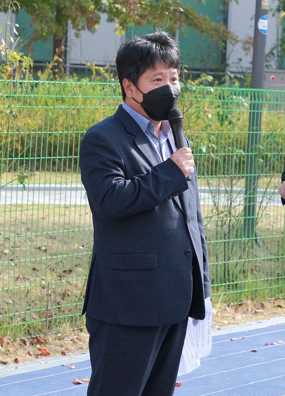 정준영 청소년위원회 운영처장이 청소년 문화전 시작을 알리고 있다. ⓒ 프라임경제