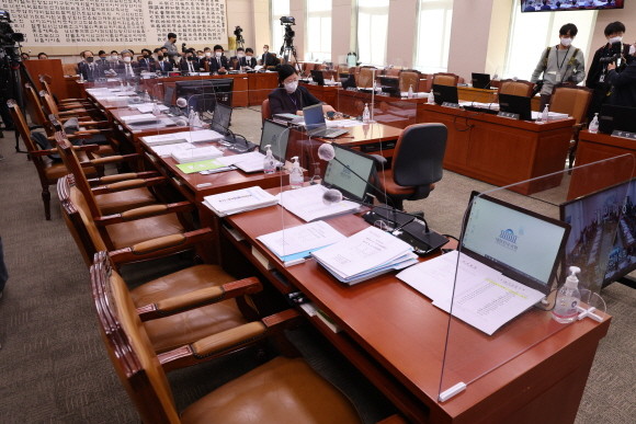 2일 진행될 예정이던 국회 법제사법위원회 회의는 이태원 참사 관련 질의에 대한 이견으로 인해 파행됐다. ⓒ 연합뉴스