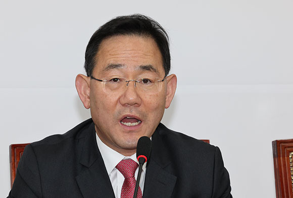 주호영 국민의힘 원내대표는 민주당 측을 향해 "예산 칼질을 통한 대선 불복"이라고 목소리를 높였다. ⓒ 연합뉴스