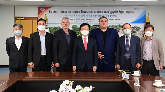 우크라이나 기업인 진주시를 방문하고 있다. ⓒ 프라임경제