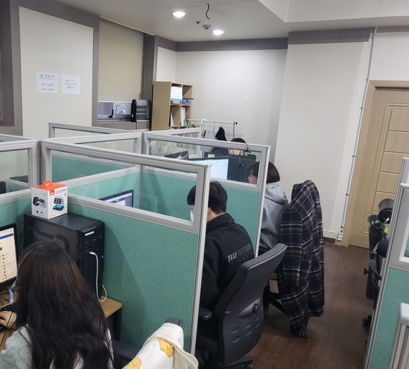 고객 니즈에 맞는 '맞춤형 전문상담 서비스'를 제공하는 큐앤에이네트웍스는 고객사와의 5년 이상 장기계약이 대부분이다. ⓒ 큐앤에이네트웍스