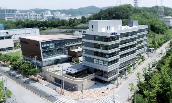 경기도 평택시에 위치한 인텔리안테크 본사 전경. ⓒ 인텔리안테크