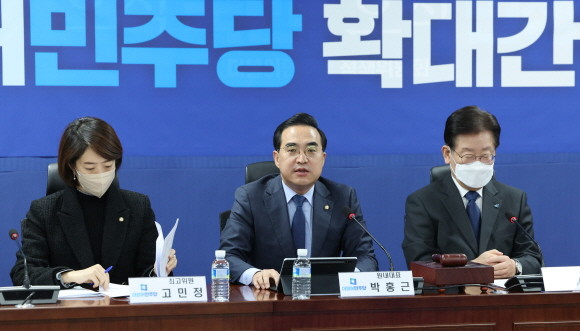 박홍근 더불어민주당 원내대표는 2일 확대간부회의에서 김진표 국회의장을 언급했다. ⓒ 연합뉴스