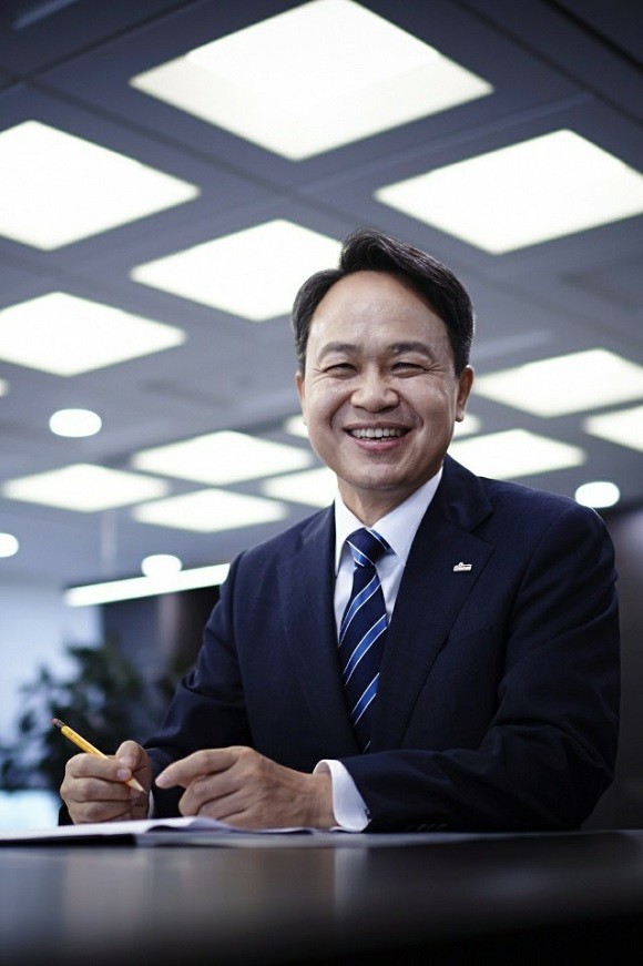 진옥동 신한은행장이 8일 신한금융그룹 차기 회장 최종 후보로 내정됐다. ⓒ 신한금융그룹