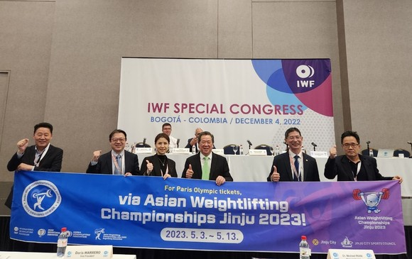 2023 진주아시아역도선수권대회 조직위가 콜롬비아 보고타에서 홍보전을 펼치고 있다. ⓒ 진주시