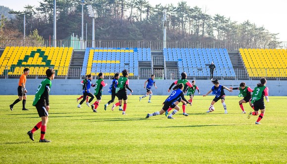 국가대표 여자 U-15 축구팀이 남해군에서 전지 훈련을 하고 있다. ⓒ 남해군