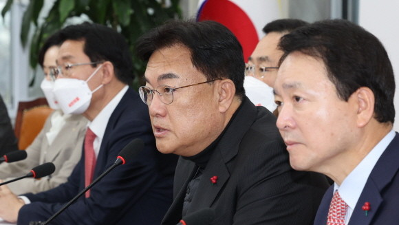 정진석 국민의힘 비상대책위원장은 15일 전당대회 룰 개정 작업을 진행하겠다는 뜻을 밝혔다. ⓒ 연합뉴스