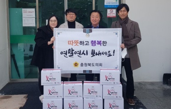 연말맞이 사회복지시설 방문 노고 격려(임영은 부의장). ⓒ 의회사무국