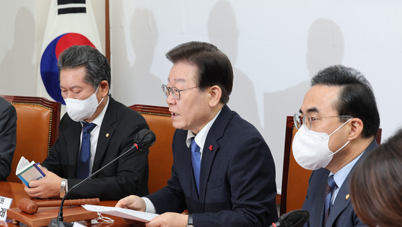 이재명 더불어민주당 대표가 오늘 오전 국회에서 열린 최고위원회의에서 발언하고 있다. ⓒ 연합뉴스