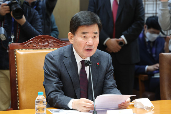 김진표 국회의장이 내일 본회의에서 내년도 예산안을 처리하겠다는 최후통첩을 통보했다. ⓒ 연합뉴스