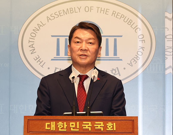 안철수 국민의힘 의원은 9일 국회 소통관에서 당대표 출마선언을 했다. ⓒ 연합뉴스