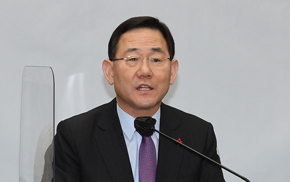 이재명 더불어민주당 대표의 검찰 출석 건으로 주호영 국민의힘 대표가 견해를 밝혔다. ⓒ 연합뉴스