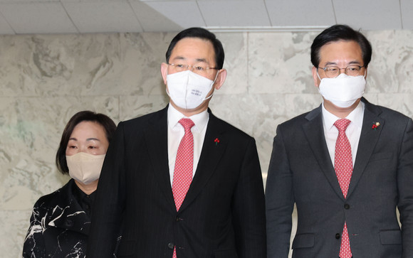 주호영 국민의힘 원내대표가 오늘 오전 서울 여의도 국회에서 열린 원내대책회의에 참석하고 있다. ⓒ 연합뉴스
