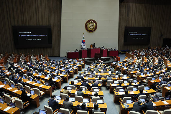 30일 국회 본회의(임시)에서는 양곡관리법 개정안 부의의 건이 더불어민주당 측 단독으로 처리됐다. ⓒ 연합뉴스