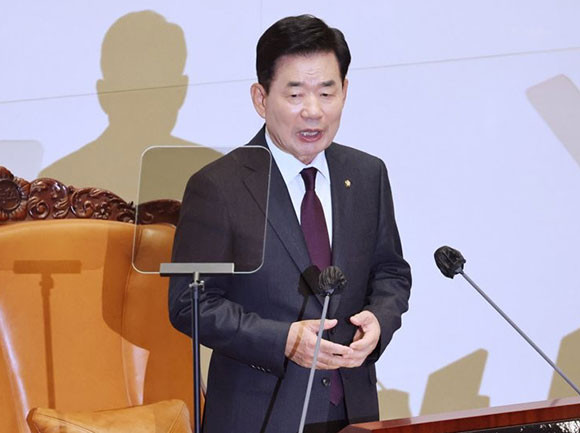 김진표 국회의장은 2일 임시회 개회식에서 정치개혁의 필요성을 재차 설명했다. ⓒ 연합뉴스
