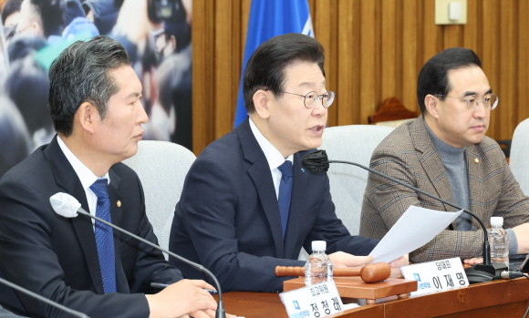 이재명 더불어민주당 대표는 3일 확대간부회의에서 공공요금 관련 견해를 밝혔다. ⓒ 연합뉴스