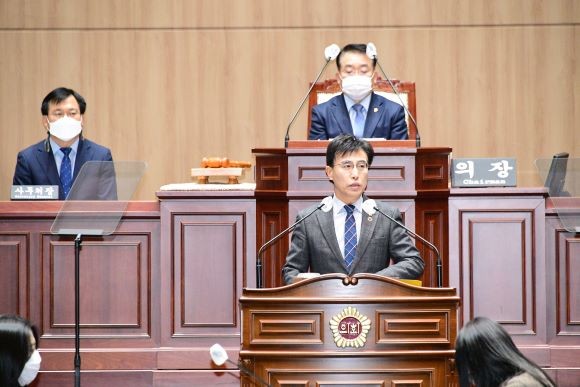 박필순 의원이 6일 제313회 임시회 제2차 본회의에서 5분 발언을 하고 있다. ⓒ 광주광역시의회