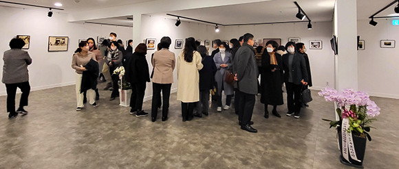 故 정광모 회장 10주기 추모 사진전. = 박성현 기자