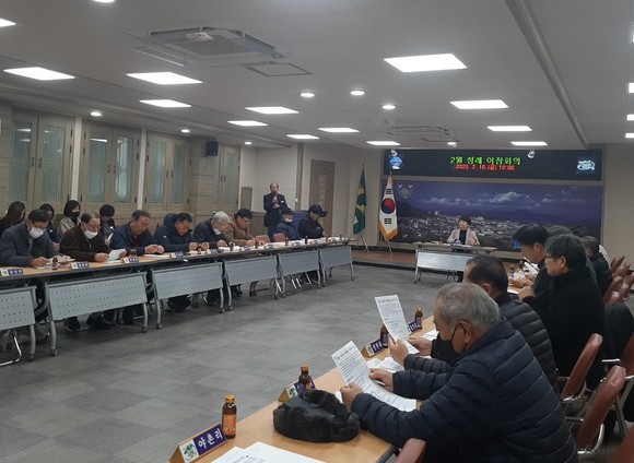남해군이 대상포진 예방접종홍보를 위해 2월 이장회의를 개최하고 있다. ⓒ 남해군