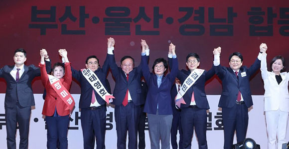 14일 부산·울산·경남 합동연설회에서 태영호 국민의힘 의원은 제주 4·3 사건 발언 논란에 대해 공개적으로 견해를 밝혔다. ⓒ 연합뉴스