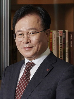 기업소비자전문가협회(이하 OCAP)는 오늘 개최한 제39회 정기총회를 통해 NS쇼핑 조항목 대표이사를 새로운 회장으로 선출했다. ⓒ 기업소비자전문가협회