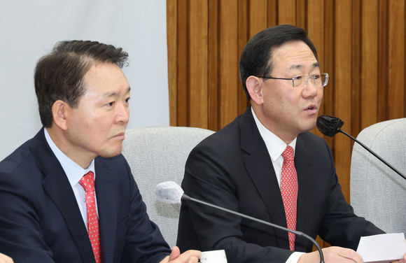 주호영 국민의힘 원내대표가 오늘 오전 서울 여의도 국회에서 열린 원내대책회의에서 발언하고 있다. ⓒ 연합뉴스