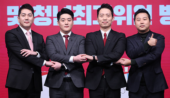 장예찬 청년재단 이사장이 웹소설 작가 당시에 작성한 소설 내용으로 인해 청년최고위원 토론회에서도 언급된 바 있다. ⓒ 연합뉴스