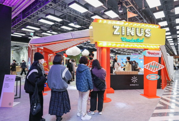 지누스 '원더 베드 팝업 스토어' 전경. © 현대백화점그룹