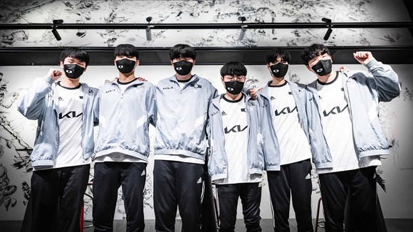 2023 LCK 스프링 9주 차에서 2위 경쟁을 펼칠 디플러스 기아. ⓒ LCK