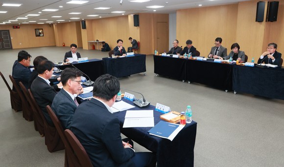 사천시가 지방공공기관 조직진단 용역 최종 보고회를 개최하고 있다. ⓒ 사천시