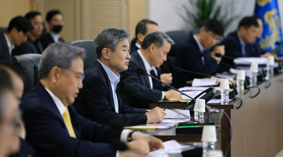 긴급 NSC 상밈위원회에는 △조태용 국가안보실장 △박진 외교부 장관 △권영세 통일부 장관 △이종섭 국방부 장관 △김규현 국가정보원장 △임종득 국가안보실 2차장 등이 참석했다. ⓒ 대통령실