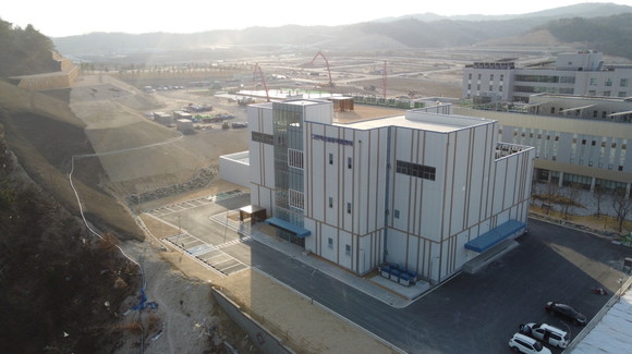 포항 경제자유구역에 건설된 그린백신실증지원센터 모습. ⓒ 프라임경제