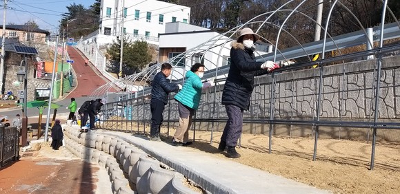 새뜰 빌리지 드림업 사업을 통해 자산골 지역 주민들이 스스로 사업을 추진하고 있다. ⓒ 김천시