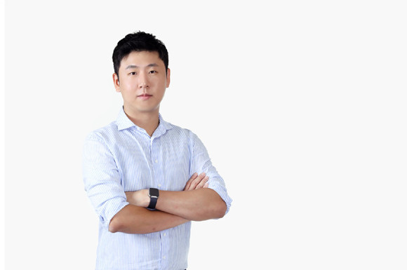 권오준 이사는 "일반적인 타사 브랜드처럼 헤드만 제작하고 샤프트는 다른 제품을 사용하는 것과 달리온오프는 헤드와 샤프트를 함께 제조하고 있다"며 "헤드와 샤프트를 자사 제품으로 한 번에 피팅 할 수 있어 최적의 밸런스를 자랑한다"고 말했다. ⓒ 온오프